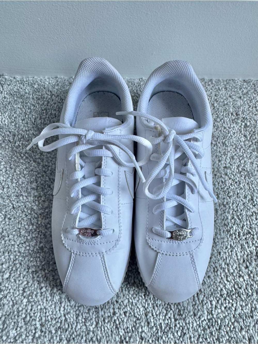 Nike All-White Low-Top Cortez Sneakers Size 5Y 7W - Picture 3 of 4